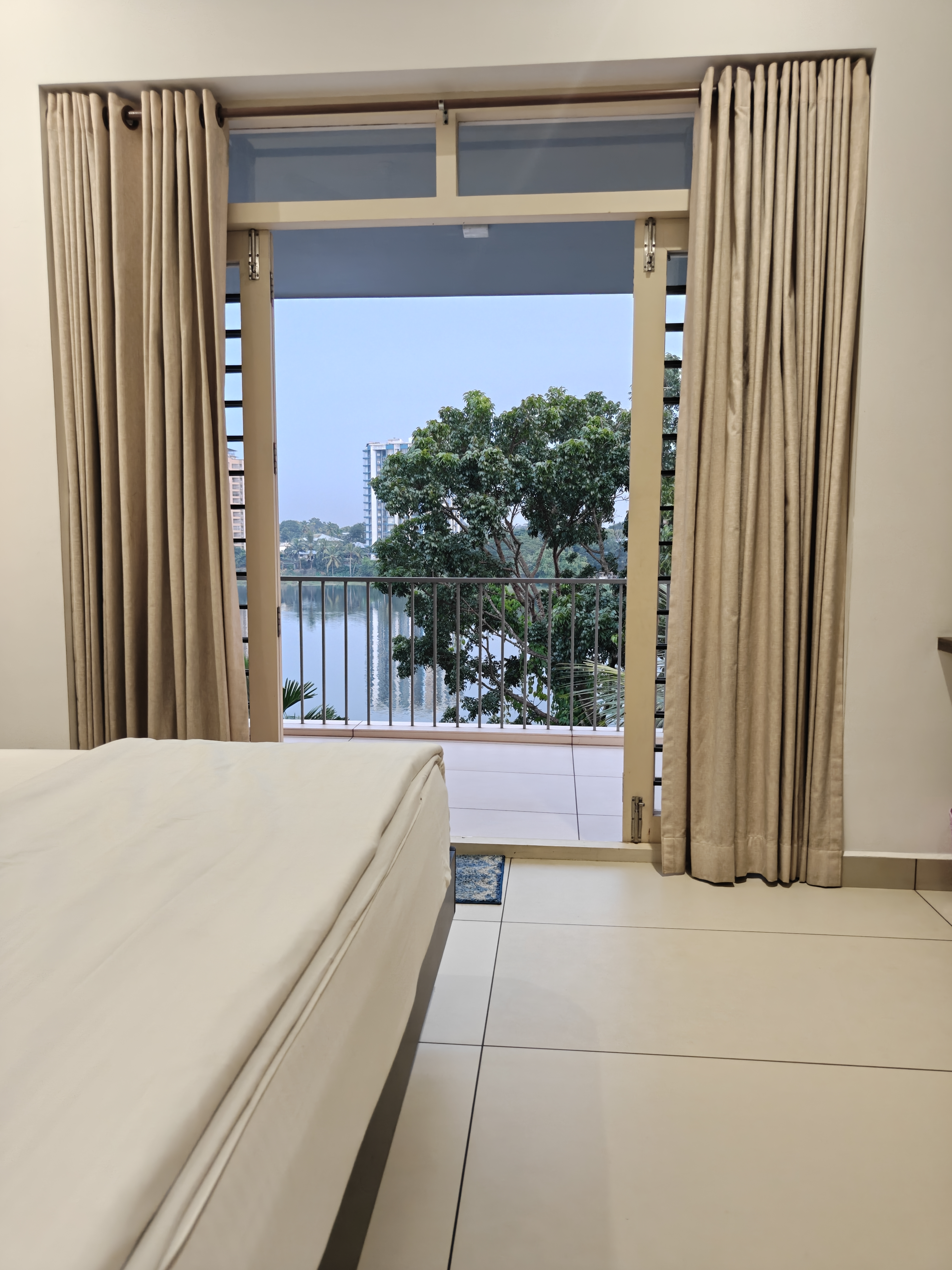 Rosy Villa Bedroom 1